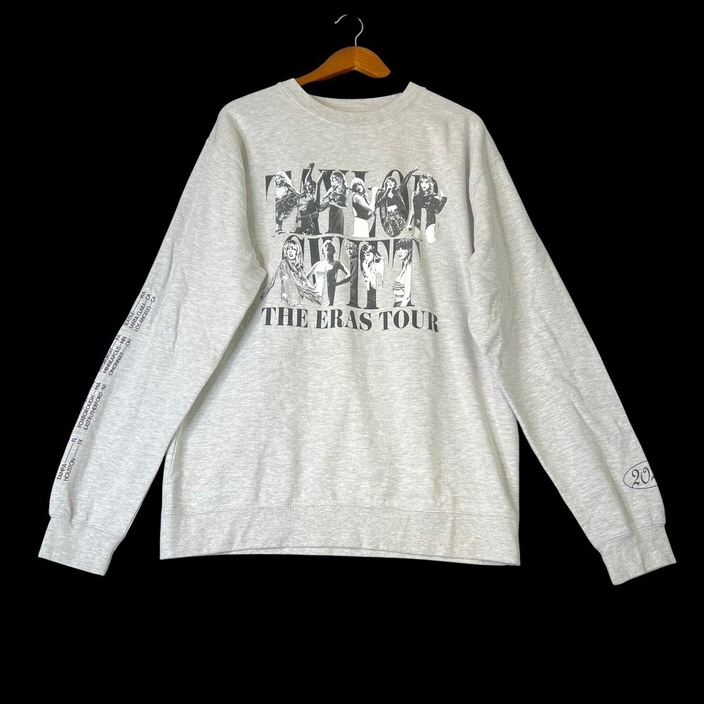 Taylor Swift The Eras Tour 2023 Grey Size XL Graphic Crewneck Sweatshirt